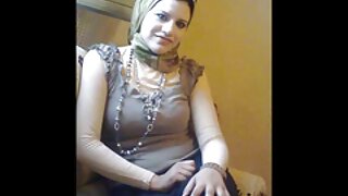 ಸ್ಪೋರ್ಟಿ MILF ಕೇಂದ್ರ ...